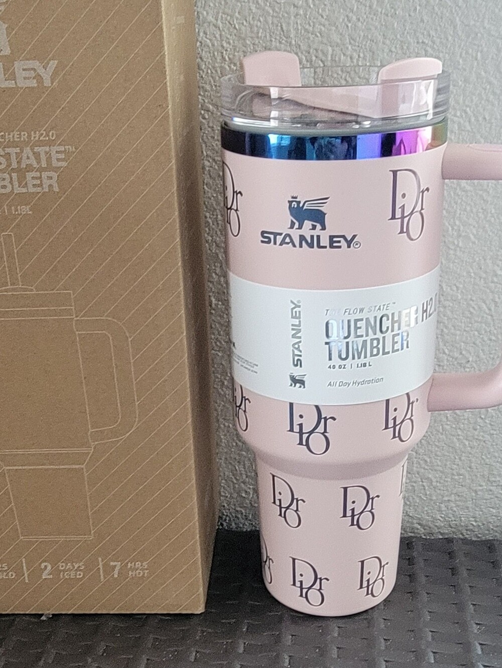 Stanley Quencher H2.0 Tumbler - Pink Branded Design